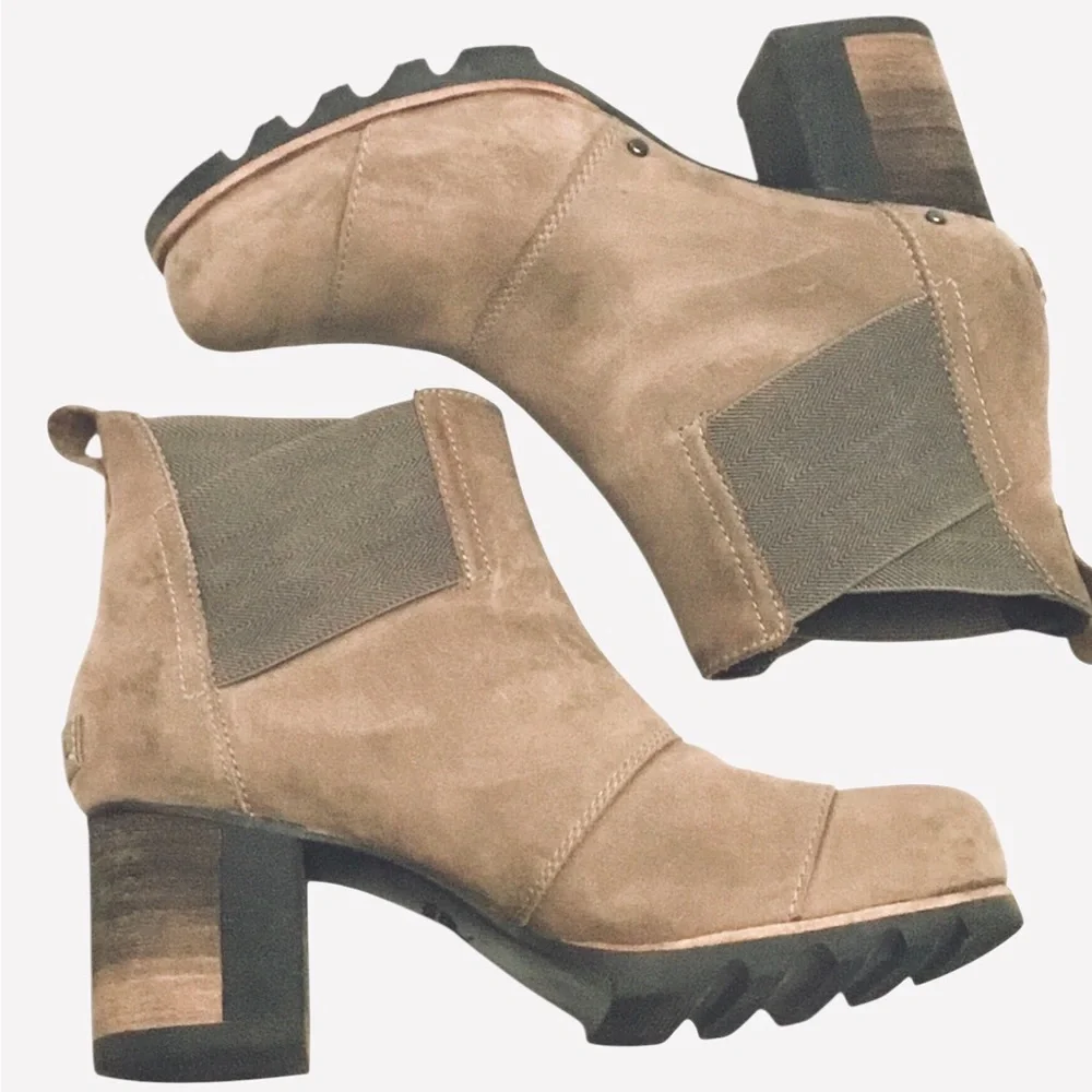SOREL ADDINGTON Waterproof Ankle Boot Taupe Leather Chelsea Pull on Size 8.5